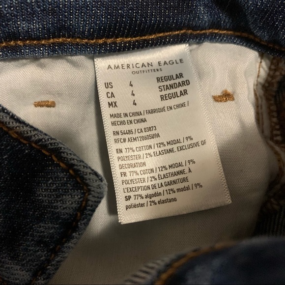 AE Stretch Mom Jean - Picture 4 of 7